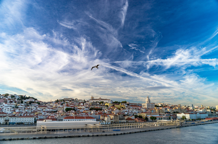 How to Get from Airport to Lisbon Cruise Port